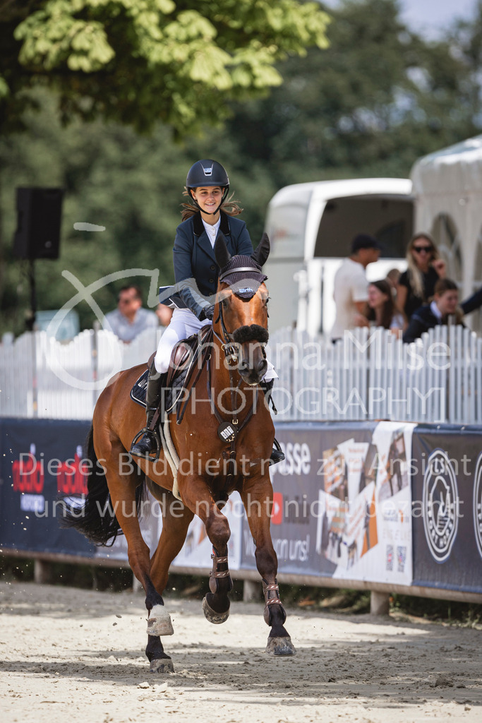 240711_BHO_Friendship-398 | Deine schönsten Turniermomente als professionelle Fotos! Entdecke hochwertige Pferdesport-Fotografie im Online-Shop. Jetzt Fotos finden & bestellen!