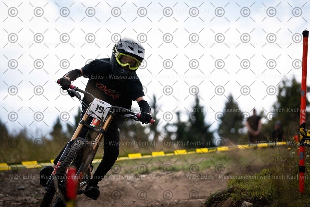 x-257 | mzredits - Realisiert mit Pictrs.com