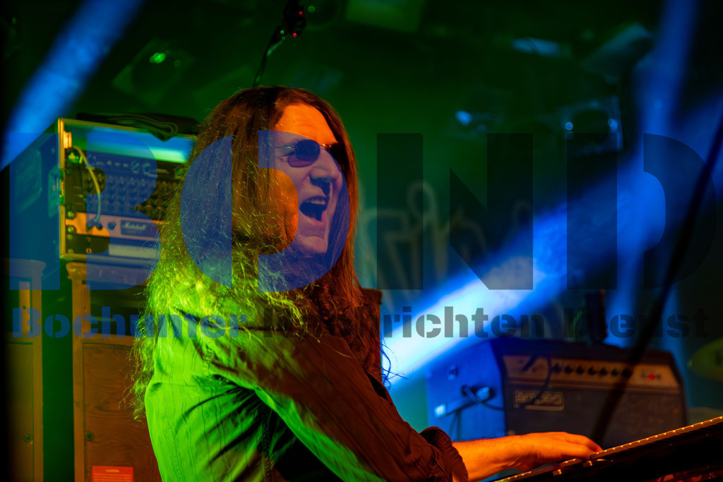 SES_NURPUR20250102-47 | bond - Realisiert mit Pictrs.com