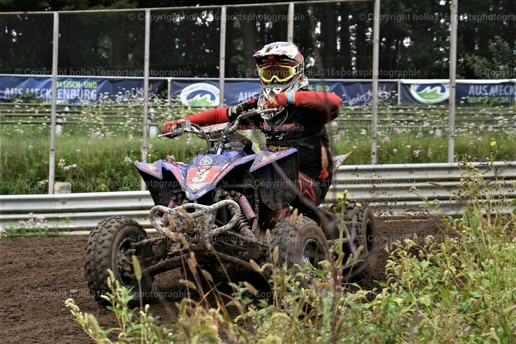 DSC_0383 (2) | Sportfotografie , Motorsport, Motoross, Reitsport, Mointainbike, Enduro,
Landschaft , Outdoor, Eventfotografie, Landschaft, Bilder online bestellen - Realisiert mit Pictrs.com