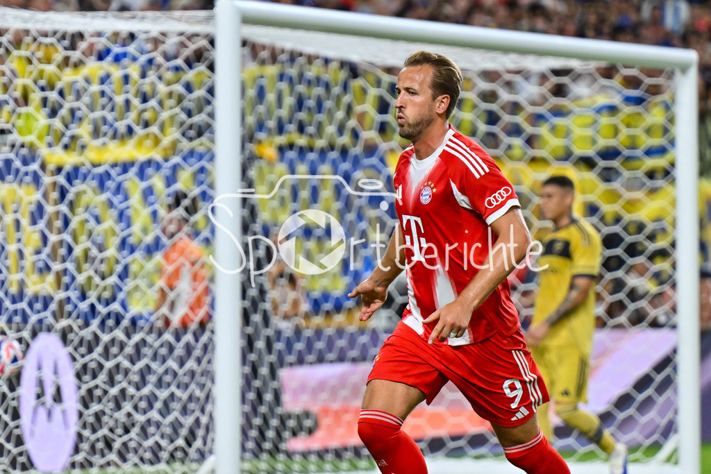 FC Bayern München - Boca Juniors | Jubel der Bayern nach dem Treffer zum 1-0 durch Harry KANE (FC Bayern Muenchen 9) / Tor / Torschuetze / Freude / Happy / FIFA Club World Cup: FC Bayern Muenchen - Boca Juniors, Hard Rock Stadium am 20.06.2025 / NOT FOR SALE IN USA