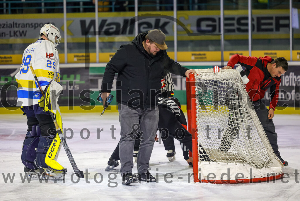 2026-01-09_030_TSV_Erding_gegen_Stuttgart_Rebels | Erding, Deutschland, 09.01.2026:Eishockey, Oberliga Süd 2025 / 2026, 35. Spieltag, TSV Erding gegen Stuttgart Rebels, Endergebnis: Torwart Nick Jordan Vieregge (Stuttgart Rebels, #29)Foto: Christian Riedel / fotografie-riedel.net