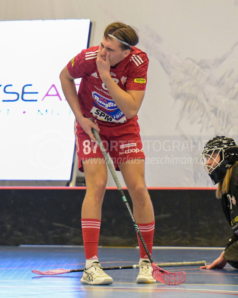 Lillan IBK vs Strängnäs IBK - 17. März 2024 | Lillan IBK vs Strängnäs IBK
Idrottshuset Örebro, Arenahallen, Örebro
Viktor Seth (#87 Strängnäs IBK).
Bild: Sportfotografie Markus Aeschimann | www.markus-aeschimann.ch - Realisiert mit Pictrs.com