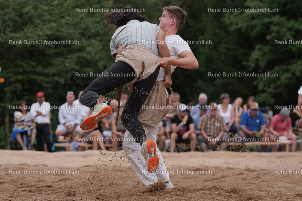DSC00473-2 | René Burch leidenschaftlicher Fotograf aus Kerns in Obwalden.  Hier finden sie Sport, Landschaft und Natur Fotografie.
 - Realisiert mit Pictrs.com