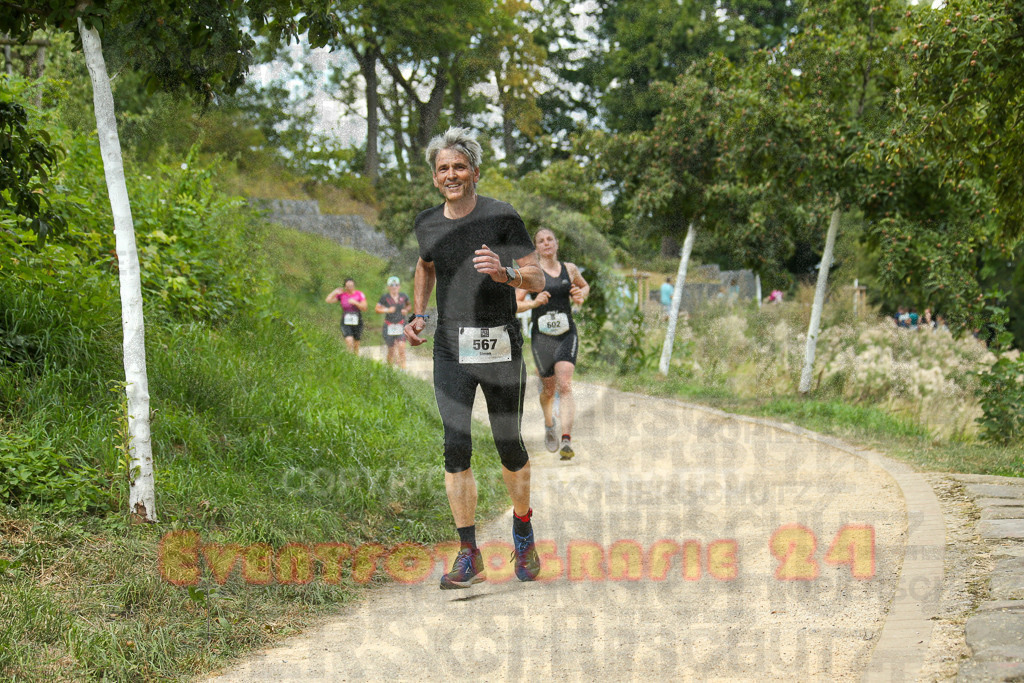250824_1418_EX1_5739 | Sportfotografie im Rhein-Sieg Kreis, Köln, Bonn, NRW, Rheinland Pfalz, Hessen, etc. Unser Tätigkeitsfeld umfasst den Laufsport vom Volkslauf über den Marathon, Duathlon, Triathon bis zum Ultralauf wie Kölnpfad Ultra oder Schindertrail.