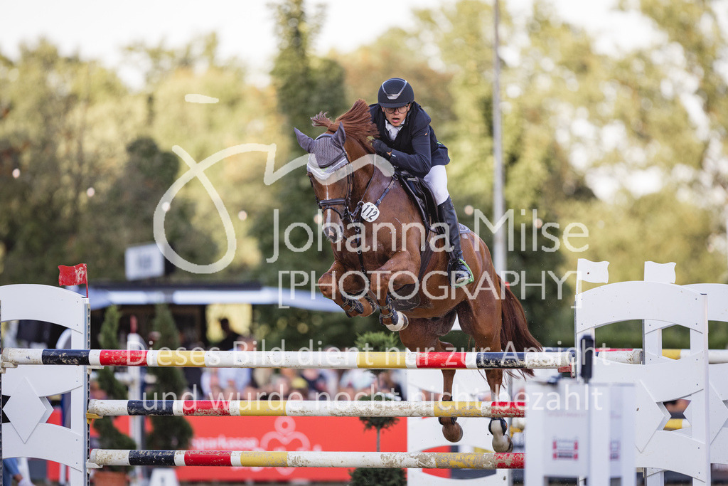 230826_Delbrueck_S1-Spr-965 | Deine schönsten Turniermomente als professionelle Fotos! Entdecke hochwertige Pferdesport-Fotografie im Online-Shop. Jetzt Fotos finden & bestellen!