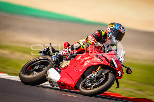 0012-240624_NR-008_12 | Deine Full-Service-Agentur für ✔️Videoproduktionen und ✔️Motorsportfotografie Jetzt Angebot anfragen!