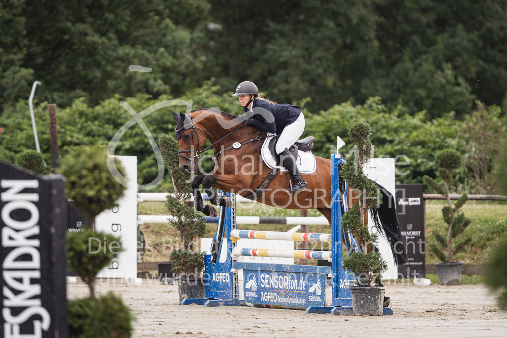 250627_PfSpTa_Stil-A1-169 | Deine schönsten Turniermomente als professionelle Fotos! Entdecke hochwertige Pferdesport-Fotografie im Online-Shop. Jetzt Fotos finden & bestellen!