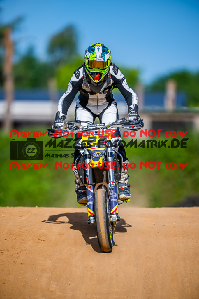 MaZZes_FotoMatrix_220528_5545 | Fotograf Mathias Schmid
Sportfotograf,
Eventfotograf,
Hochzeitsfotograf,
Portraitfotograf