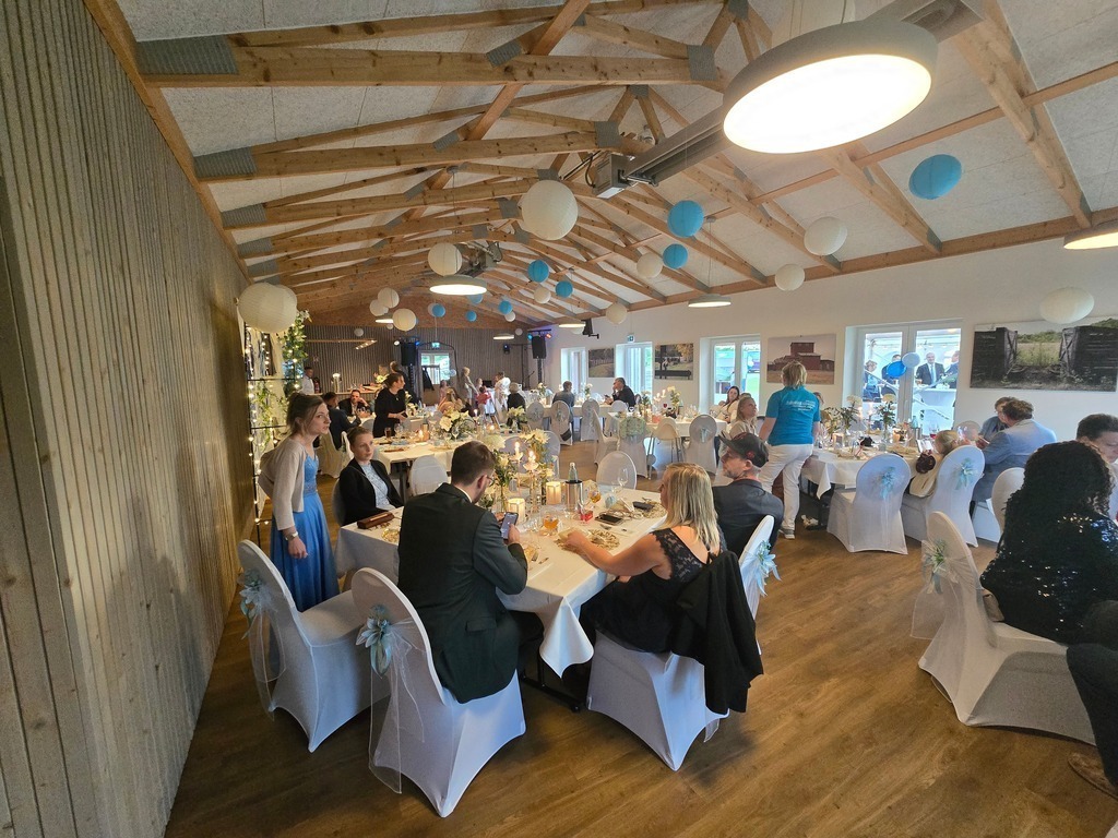 20260918_182959 | Der Shop für die Kunden des Fotografen Andreas Schmitt aus dem Hamburger Süden in Buchholz. Hier können die Kunden Ihre fertigen Bilder herunterladen und auch als Druckprodukte kaufen.