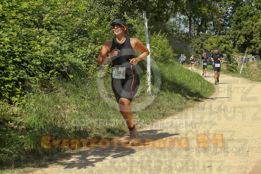 250824_1240_EX1_0135 | Sportfotografie im Rhein-Sieg Kreis, Köln, Bonn, NRW, Rheinland Pfalz, Hessen, etc. Unser Tätigkeitsfeld umfasst den Laufsport vom Volkslauf über den Marathon, Duathlon, Triathon bis zum Ultralauf wie Kölnpfad Ultra oder Schindertrail.