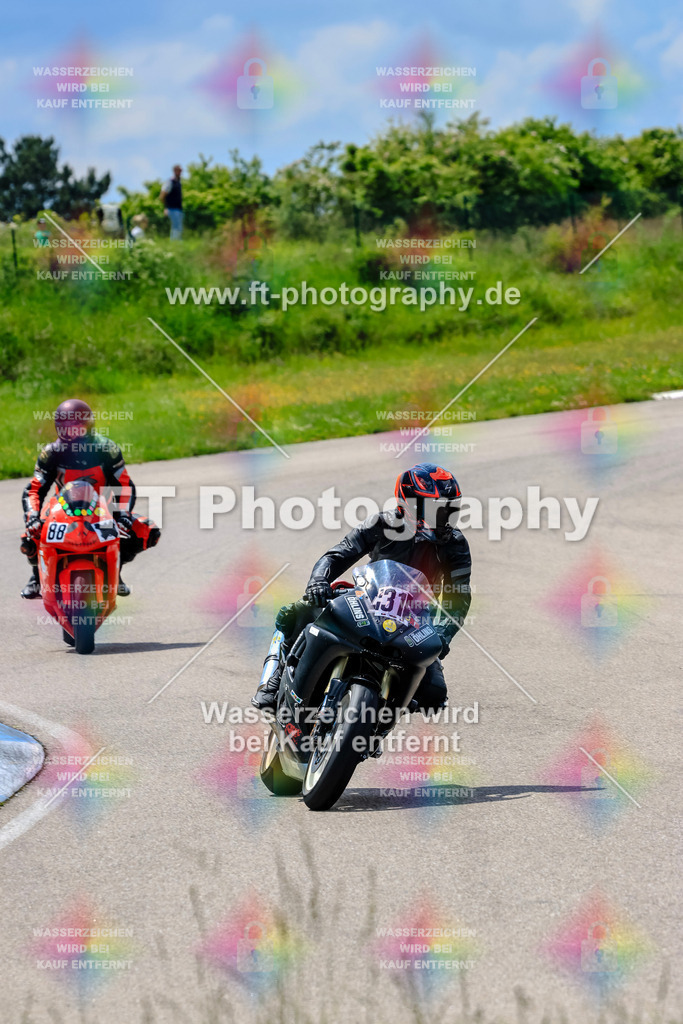 MotoTeam-0189 | Hier findet Ihr Bilder von Touristenfahrten auf der Nürburgring Nordschleife oder von anderen Veranstaltungen die ich besucht habe. Viel Spass beim Durch Schauen 