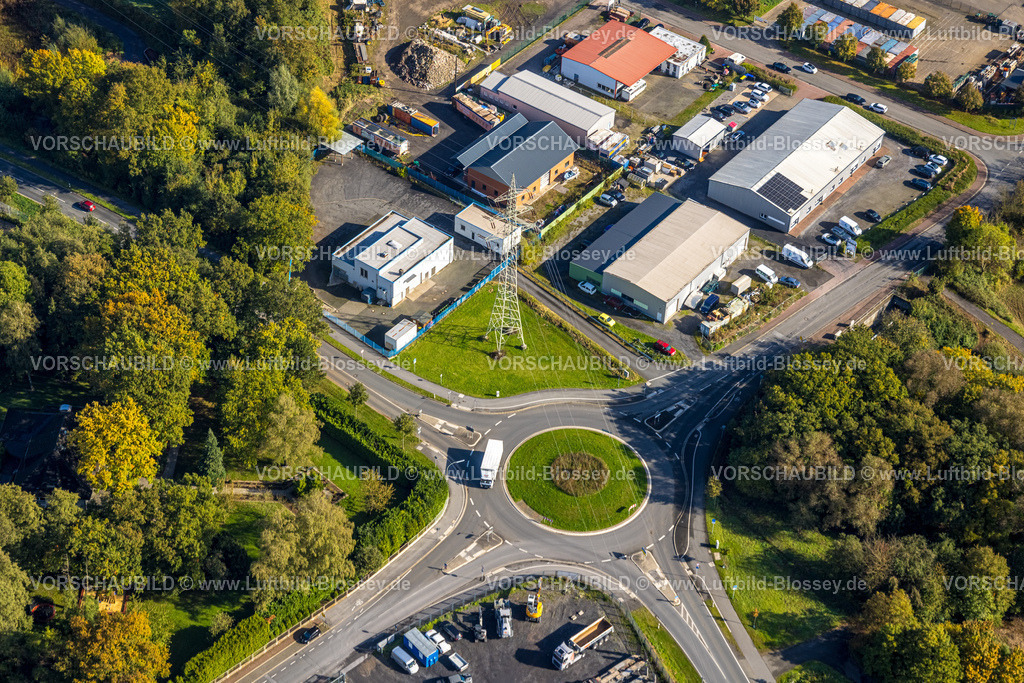 Selm241011717 | Luftbild, Kreisverkehr Zeche-Hermann-Wall, Schachtstraße und Industriestraße, Selm, Münsterland, Nordrhein-Westfalen, Deutschland