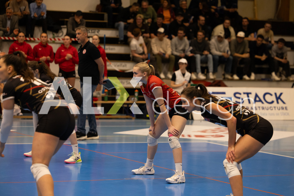 Volleyball I Frauen I Saison 2025-2026 I CEV Volleyball Challenge Cup 2026 | Women I 16th Finals I VC Kanti Schaffhausen - TJ Ostrava I 03.12.2025 | Hochwertige Sportfotos kaufen & lizenzieren für Medien, Vereine, Agenturen & Sportler:innen. Entdecke professionelle Sportfotografie im Bildshop von Alexander Franzen. - Realisiert mit Pictrs.com
