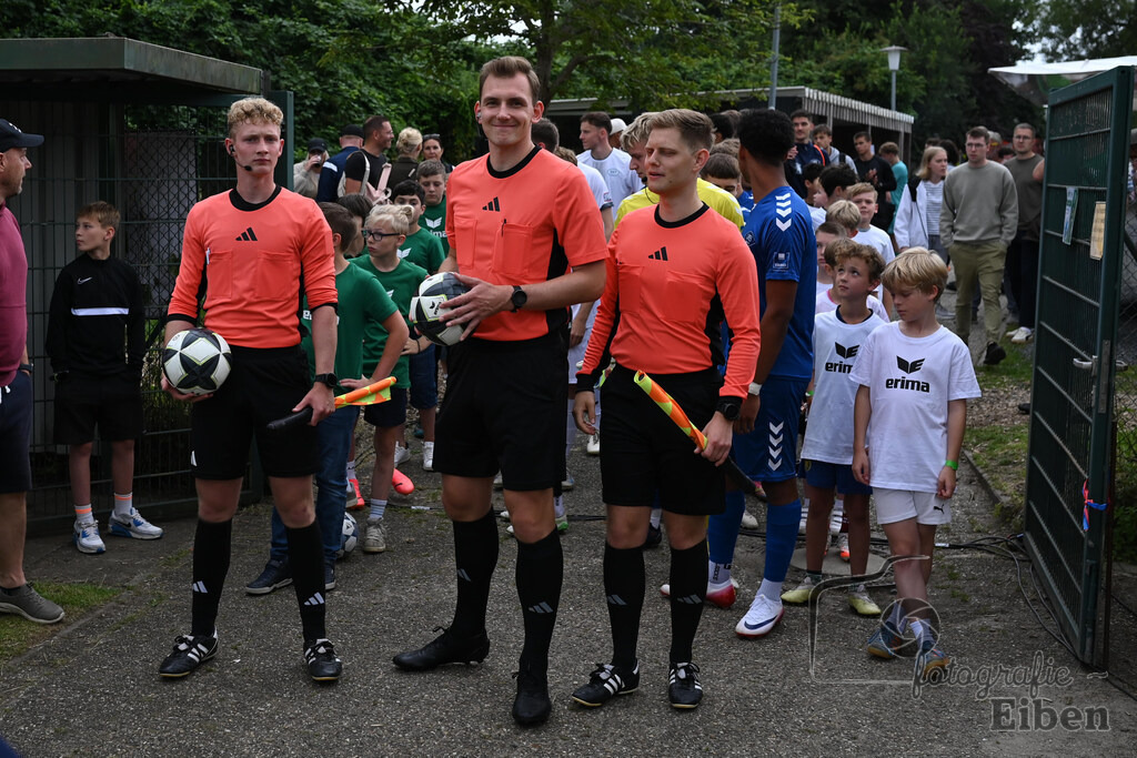 Sport-Duwe Cup | Sport-Duwe Cup Oldenburg; SSV Jeddenloh (weiß)-VFB Oldenburg (blau) am 05.07.2025 in Oldenburg (Sportanlage TuS Eversten), Photo: Philip Eiben 2025 - Realisiert mit Pictrs.com