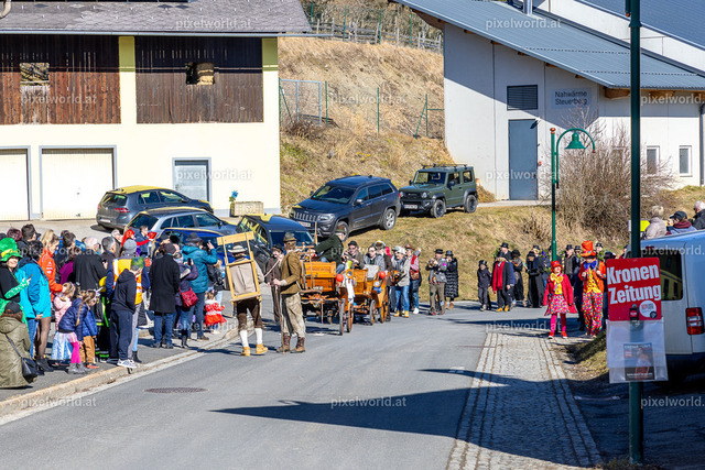 Bärentreiben in Steuerberg | Bildershop von pixelworld.at - Realisiert mit Pictrs.com