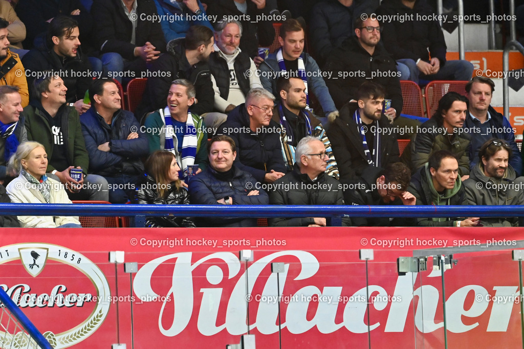 EC IDM WÄRMEPUMPEN VSV vs. HYDRO FEHERVAR AV 19 | Villacher Bürgermeister Günther Albel mit Gattin, Kärntner Landtagspräsident Reinhart Rohr, EC IDM WÄRMEPUMPEN VSV vs. HYDRO FEHERVAR AV 19, EC IDM WÄRMEPUMPEN VSV vs. HYDRO FEHERVAR AV 19 am 20.11.2024 in Villach (Stadthalle Villach), Austria, (Photo by Bernd Stefan)