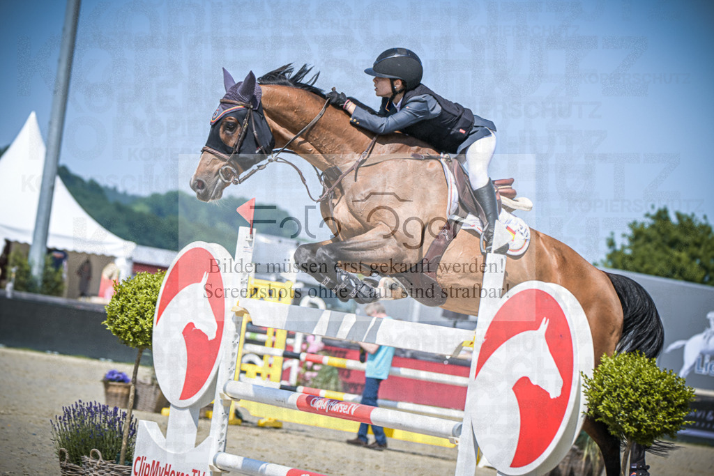 DOS_6132 | Entdecke hochwertige Reitturnierfotos von Foto Oger. Professionell, emotional und authentisch – jetzt Lieblingsmomente im Shop bestellen.Deutschlandweite Turnierfotografie. - Realisiert mit Pictrs.com