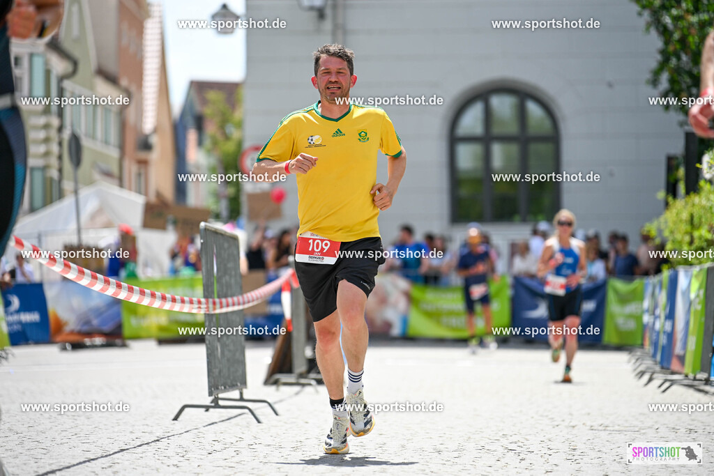 SZI_7349 | Stadttriathlon Erding 2025. #yourpictrs #sportshot_your_pictrs @Sportshotphotography #stadttriathlonerding Copyright: www.sportshot.de
