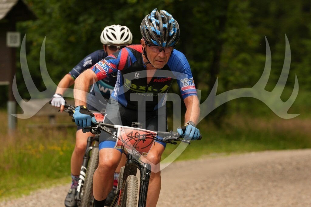 Image00168 | Fotogalerie der Treibjagd im Dunkelwald - Dein MTB Etappenrennen im Erzgebirge - Realisiert mit Pictrs.com