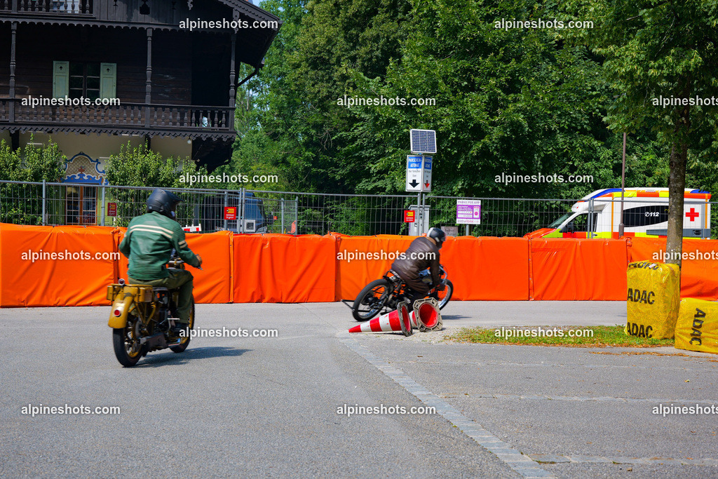 P1014853 | Erleben Sie atemberaubende, hochqualitative Fotos Ihrer Fahrt entlang der malerischen Alpenstraßen. Besuchen Sie alpineshots.com, um professionelle Aufnahmen Ihrer unvergesslichen Reise zu finden und zu kaufen - Realisiert mit Pictrs.com