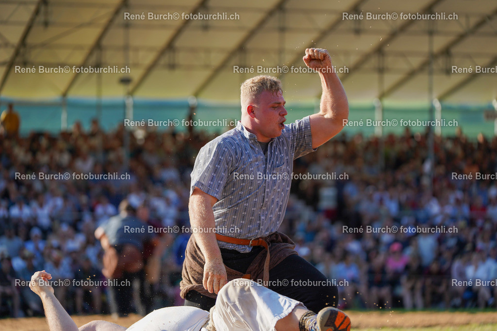 20220703-DSC00539 (2) | René Burch leidenschaftlicher Fotograf aus Kerns in Obwalden.  Hier finden sie Sport, Landschaft und Natur Fotografie.
 - Realisiert mit Pictrs.com