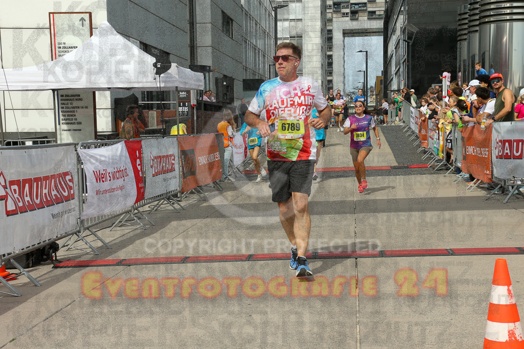 250920_1328_EX1_4830 | Sportfotografie im Rhein-Sieg Kreis, Köln, Bonn, NRW, Rheinland Pfalz, Hessen, etc. Unser Tätigkeitsfeld umfasst den Laufsport vom Volkslauf über den Marathon, Duathlon, Triathon bis zum Ultralauf wie Kölnpfad Ultra oder Schindertrail.