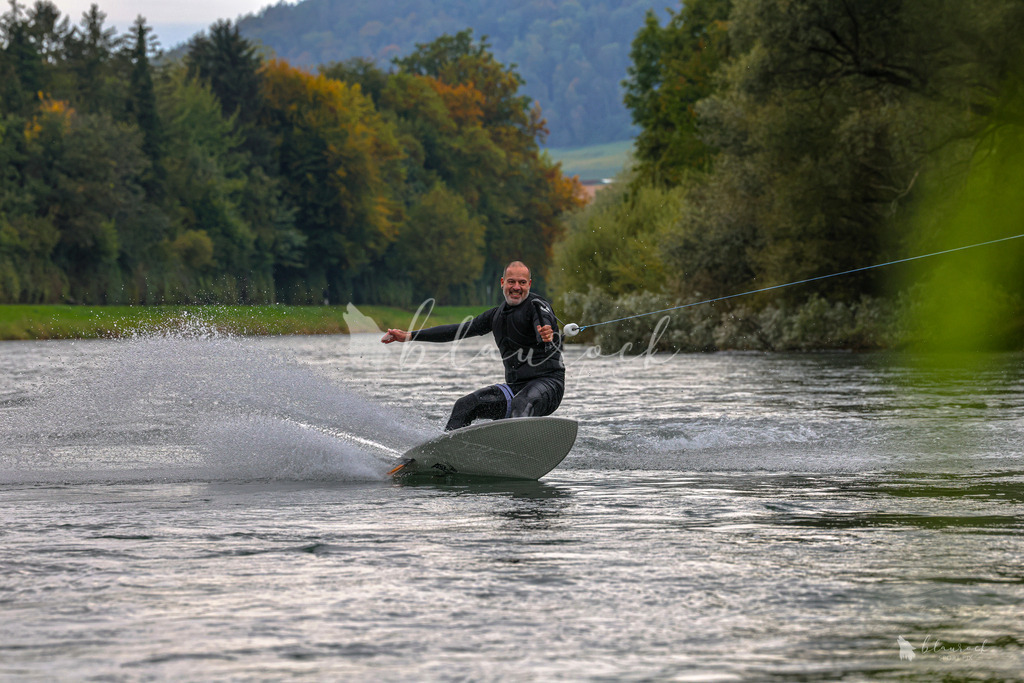 Closing Surf 2024 - 13. October 2024 | Closing Surf 2024Limmat, ZürichBild: Waltraud Blaurock | Blaurock Pix