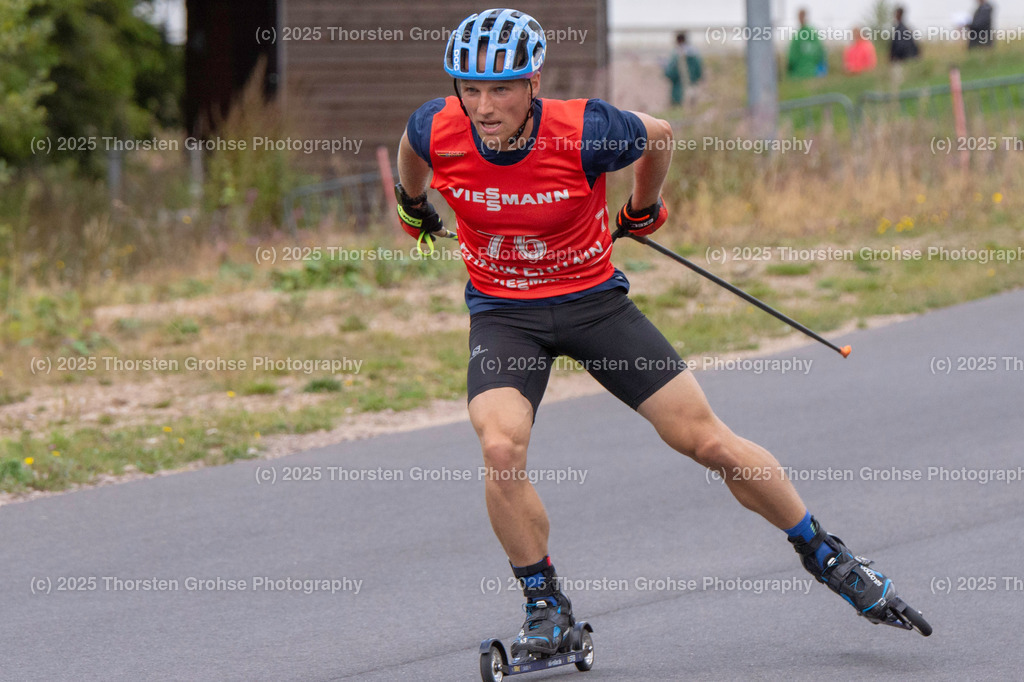 Deutsche Meisterschaften Biathlon | Deutsche Meisterschaften Biathlon, Speziallanglauf Maenner am 14.09.2018 in der DKB SKI ARENA in Oberhof, (Deutschland)

Bild: Lesser Erik vom SV Frankenhain / BwO - Realisiert mit Pictrs.com