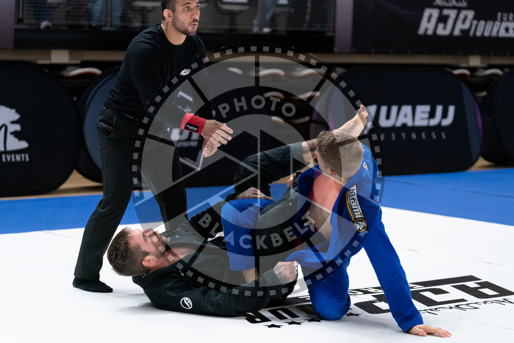 20241012PBB4593 | Athletes compete during the AJP Tour Europe Continental Jiu-Jitsu Professional Championship on October 12, 2024 in Almere near Amsterdam, Netherlands. © Chiara Dazi / photoblackbelt