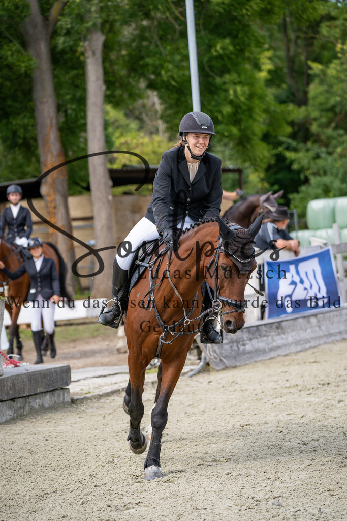 A7V07333 | Turnier/Reitfotograf