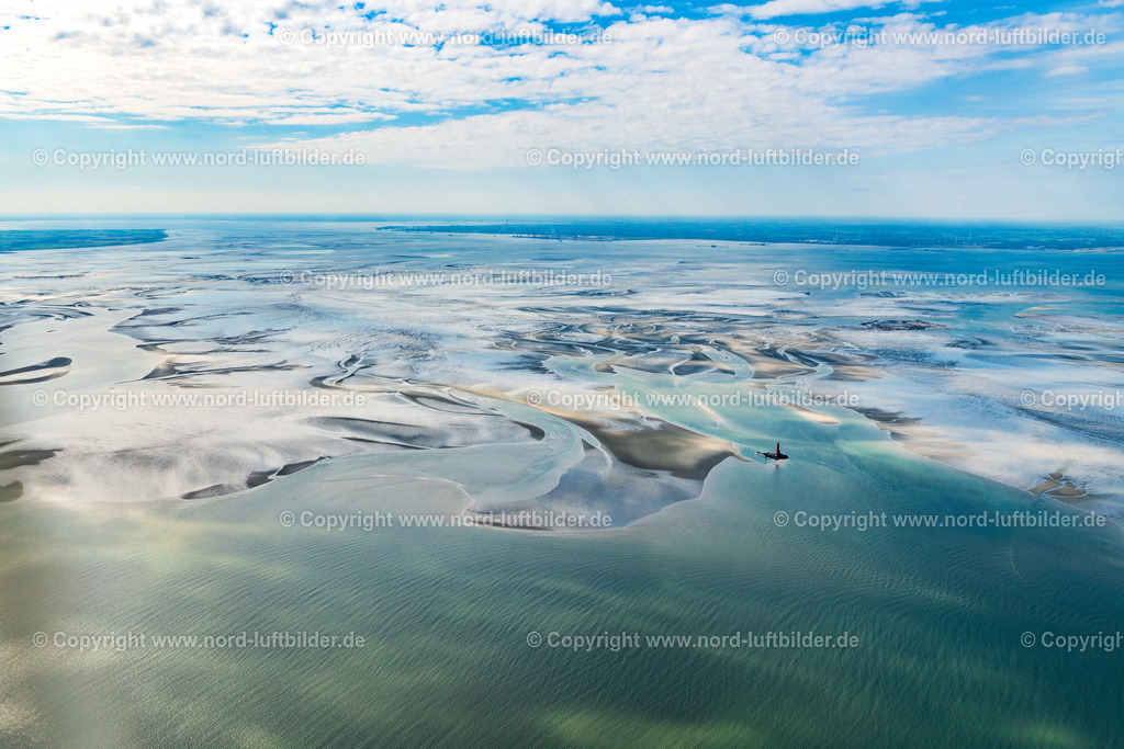 Hohe_Weg_Leuchtturm_Wattenmeer_Außenweser_ELS_2578140918 | BUTJADINGEN 14.09.2018 Wattenmeer der Nordsee- Küste in Butjadingen im Bundesland Niedersachsen, Deutschland. // Wadden Sea of North Sea Coast in Butjadingen in the state Lower Saxony, Germany. Foto: Martin Elsen