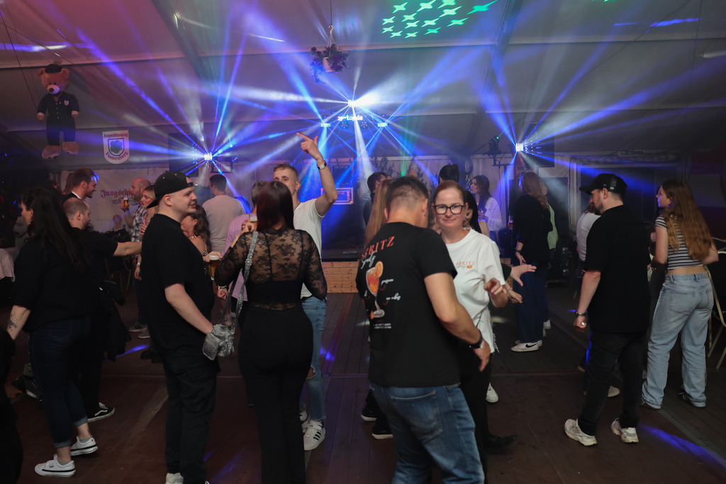 top-top.de-250530-152 | Foto, Video, Fotografie, Videografie, Fotobox, DJ, Discjockey, Musik, Musikbox, Veranstaltung, Photobooth, Amazon, Ebay, Buchtipp, Bestseller, Autor, Verlag, Buch, Wesel, Hamminkeln, NRW, Dinslaken, Rees, Drohne, Hochzeit, Party, Fotobox, Wesel, Fotograf