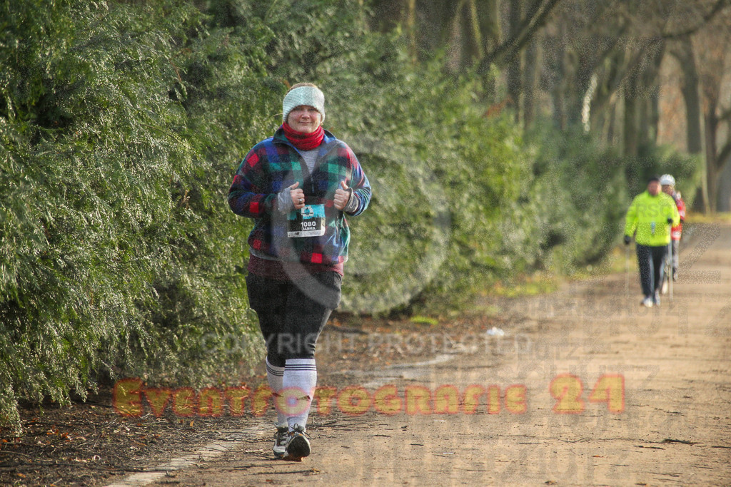 241231_1030_EV4_4338 | Sportfotografie im Rhein-Sieg Kreis, Köln, Bonn, NRW, Rheinland Pfalz, Hessen, etc. Unser Tätigkeitsfeld umfasst den Laufsport vom Volkslauf über den Marathon, Duathlon, Triathon bis zum Ultralauf wie Kölnpfad Ultra oder Schindertrail.