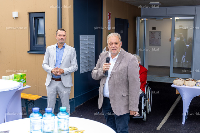 Schlüsselübergabe der Wohnanlage Almweg | Bildershop von pixelworld.at - Realisiert mit Pictrs.com