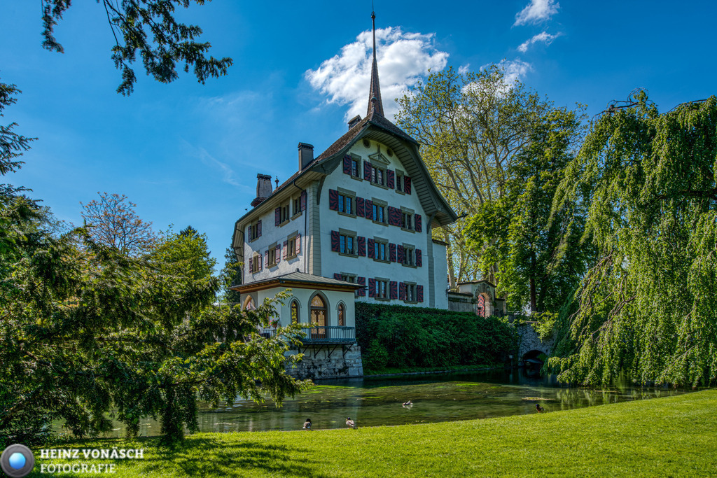 Alte_Architektur_0036 | Alle Bilder von Heinz Vonäsch Fotografie können alle zu günstigen Preisen gekauft werden! Download der Bilder, Ausdrucke, Postkarten, Tassen T-Shirts, Kalender, Alu- Dibond usw. - Realisiert mit Pictrs.com