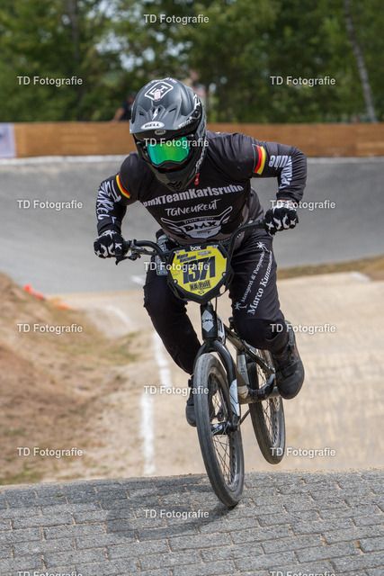 DM_BMX_Race_2025-07951 | Fotogalerie von Thomas Dettweiler mit Eventbildern und lizenzfreien Fotos. Perfekt als Wandbild, für Büro, Website oder private Nutzung. - Realisiert mit Pictrs.com