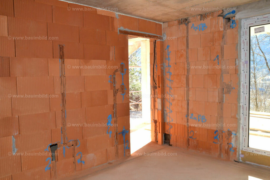 bib-lg07-mauerarbeiten-0259 | Nach LV-Leistungsgruppen sortierte Detailfotos über den Bau eines Hauses. Alle Hausbau-Bilder direkt vom Urheber und Autor der Website Haus-Selber-Bauen.com