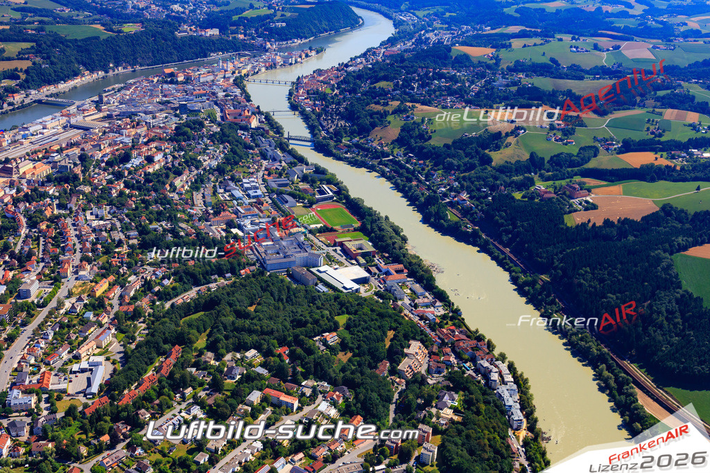 Die Luftaufnahme der Stadt Passau wurde 2017 vom Flugzeug heraus erstellt ( keine Drohne )- hohe Auflösung für beste Qualität