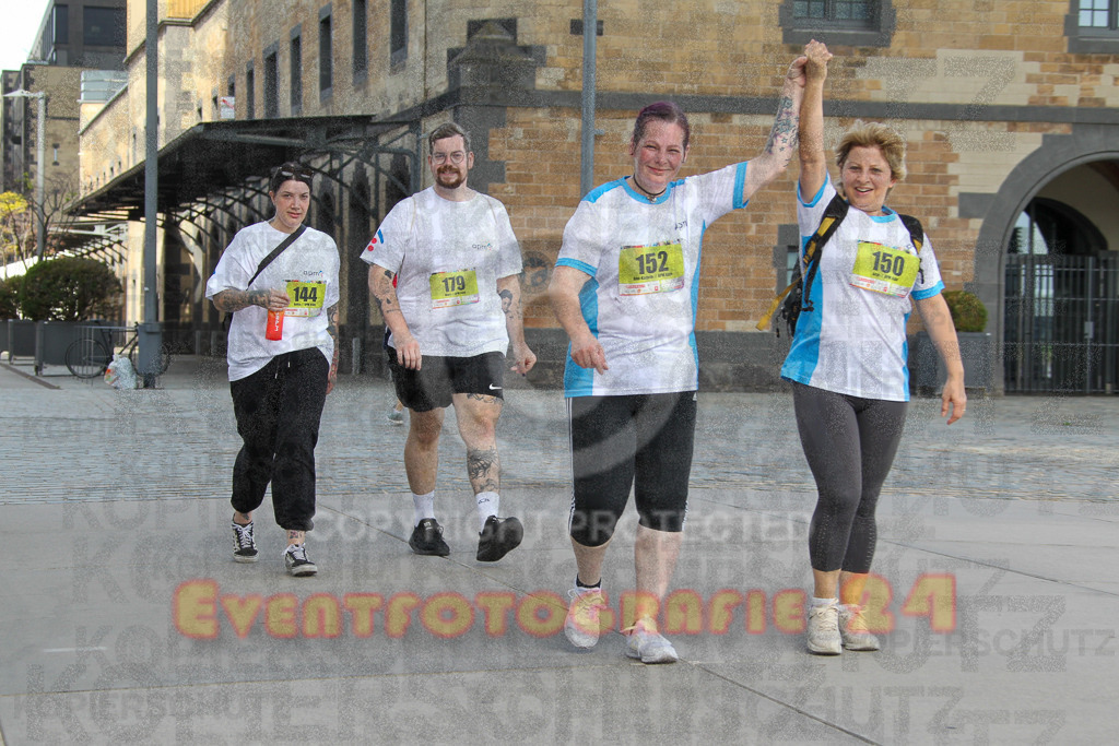 250920_1350_EV4_6775 | Sportfotografie im Rhein-Sieg Kreis, Köln, Bonn, NRW, Rheinland Pfalz, Hessen, etc. Unser Tätigkeitsfeld umfasst den Laufsport vom Volkslauf über den Marathon, Duathlon, Triathon bis zum Ultralauf wie Kölnpfad Ultra oder Schindertrail.