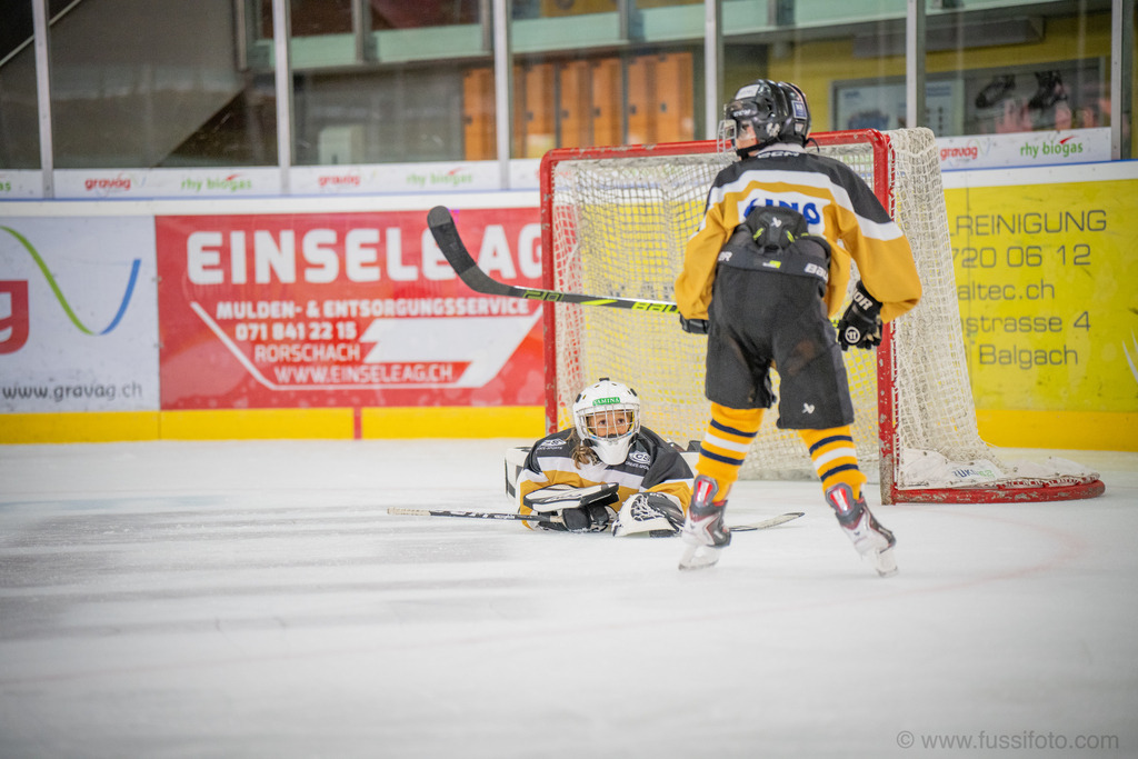 2025-09JP Hockey-Camp-Widnau-1530 | "Fussifoto.com – Ihr Ansprechpartner für hochwertige Fotografie! Entdecken Sie kreative Bilder und professionelle Dienstleistungen. Kontaktieren Sie uns für Ihre Projekte!"