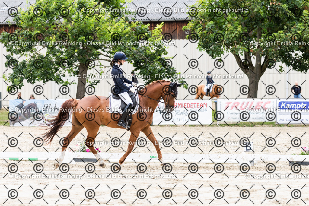 CL5A7820 | Emilia Reinking Fotografie - Realisiert mit Pictrs.com