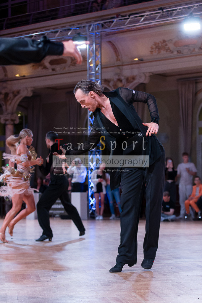 20240706_WDSF_WO_Latin_2395 | Tanzsportbilder, Standardtanz, Lateintanz, WDSF, DTV, LTVB, dancecomp, goc, hessen tanzt, blaues band der spree, walzer, tango, wiener walzer, slowfox, quickstepp, samba, rumba, cha-cha-cha, paso doble. jive, hd-kroft photography, turniertanzsport