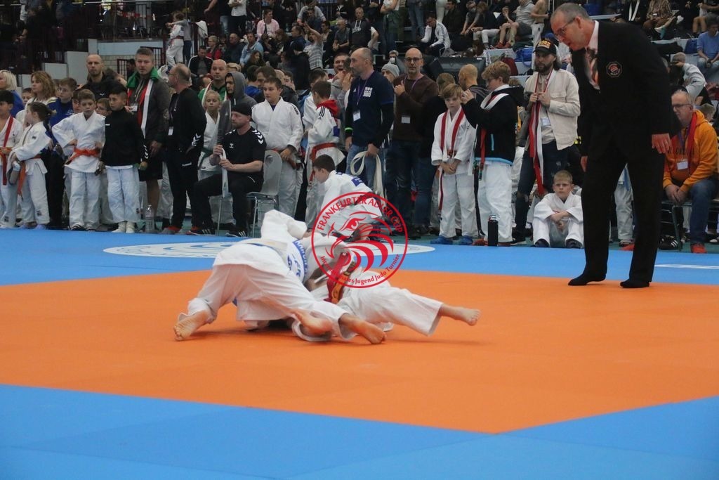 MSY-2022-10-29-7828 | Fotos vom Adler Cup - Pictures from Adler Cup

Hier findet Ihr alle Eindrücke und großen Momente der Adler Cup Wochenenden. Here you will find all impressions and great moments of the Adler Cup weekends. - Realisiert mit Pictrs.com