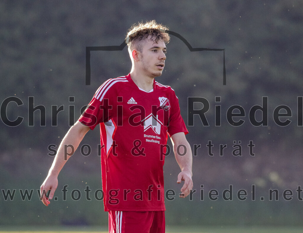 2023-08-11_010_FC_Finsing_gegen_SV_Eichenried | Finsing, Deutschland, 11.08.2023:
Fußball, Kreisliga 2023 / 2024, 4. Spieltag, FC Finsing gegen SV Eichenried, Endergebnis: 3:0

Florian Hölzl (FC Finsing, #10)

Foto: Christian Riedel / fotografie-riedel.net