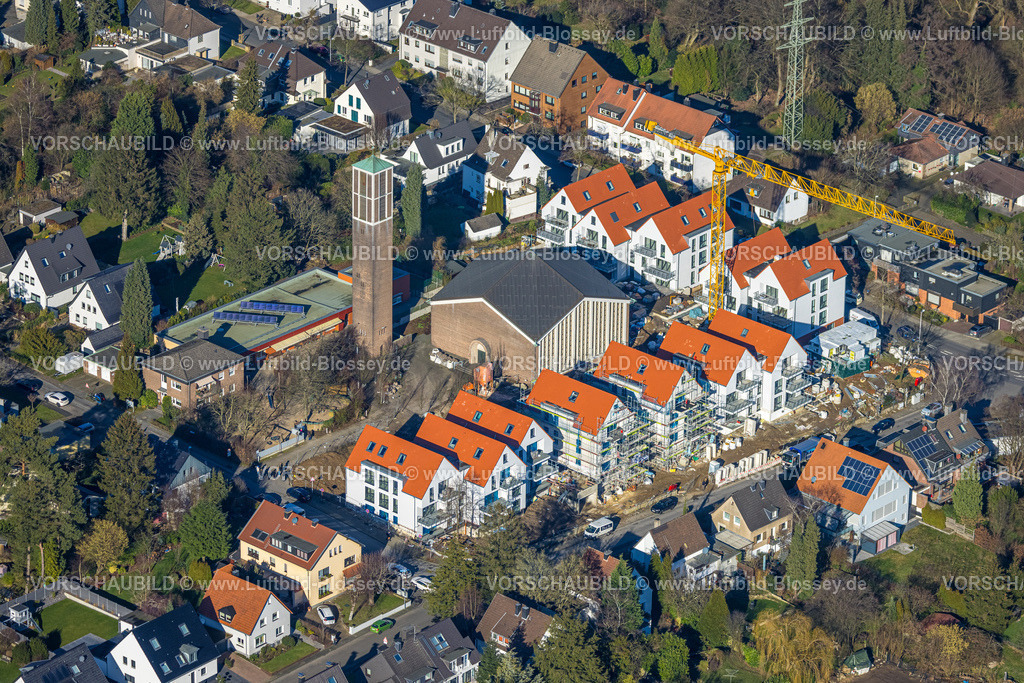 Muelheim230201451 | Luftbild, Kindergarten Lindenhof, und Kirche, Baustelle Wohnhäuser mit rotem Dach, Lindenhof Ecke Waldbleeke, Saarn - West, Mülheim an der Ruhr, Ruhrgebiet, Nordrhein-Westfalen, Deutschland