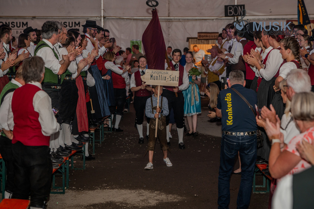 DSC_5885 | "Fussifoto.com – Ihr Ansprechpartner für hochwertige Fotografie! Entdecken Sie kreative Bilder und professionelle Dienstleistungen. Kontaktieren Sie uns für Ihre Projekte!"