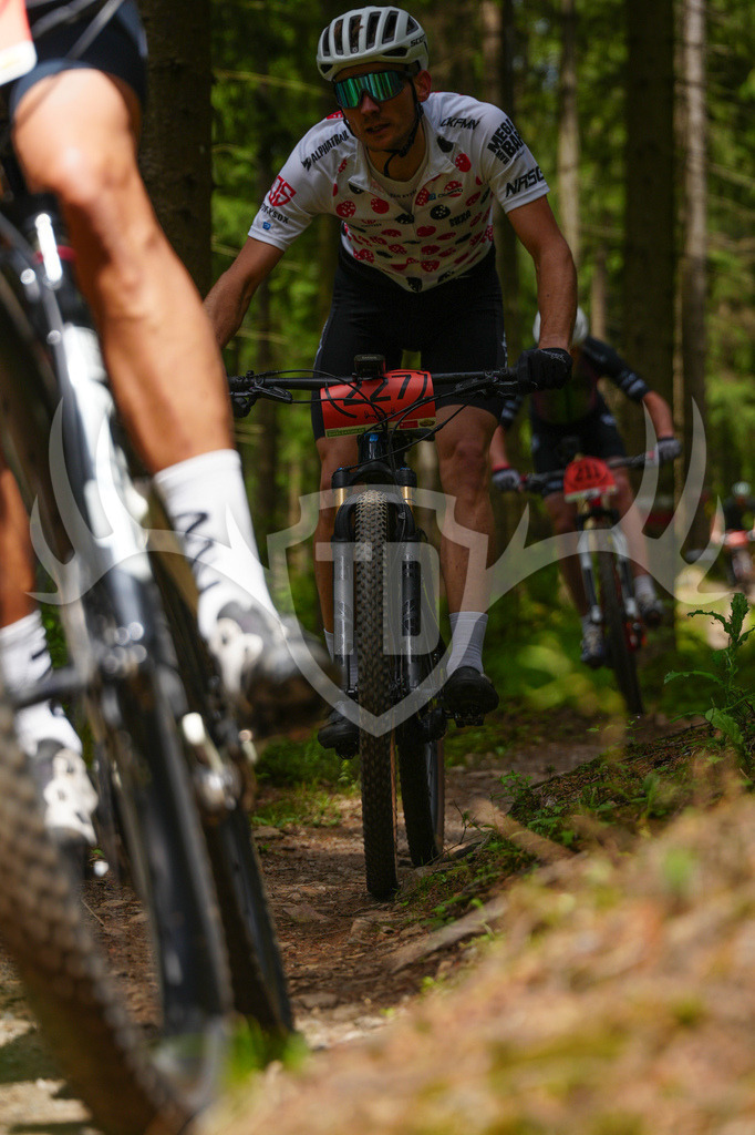 FC603669 | Fotogalerie der Treibjagd im Dunkelwald - Dein MTB Etappenrennen im Erzgebirge - Realisiert mit Pictrs.com