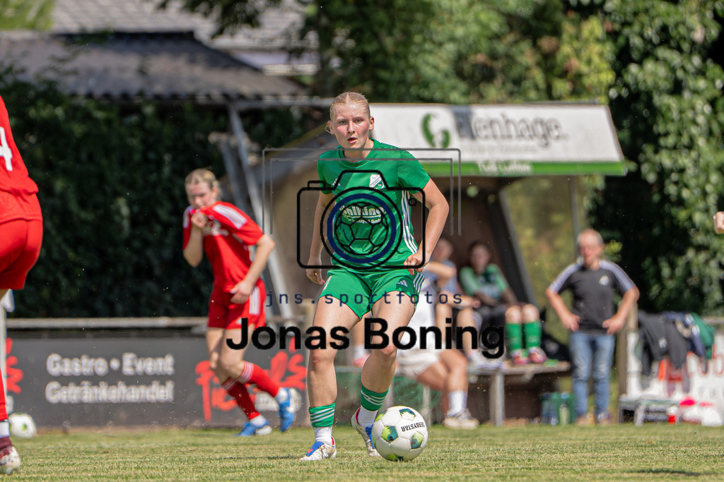 Fußball I Damen I Saison 2026-2027 I Testspiel  I TuS Lutten - SG TiMoNo  I 14315 | jns.sportfotos - Realisiert mit Pictrs.com