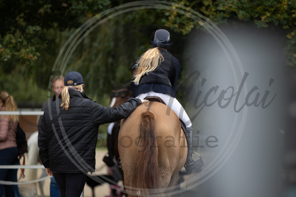 994A2424 | sabrinanicolaifotografie - Realisiert mit Pictrs.com